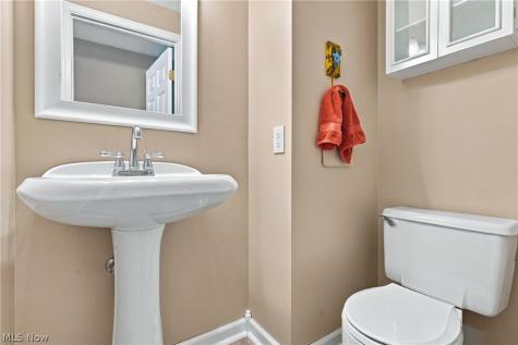1005 Deepwood Drive Macedonia OH 44056