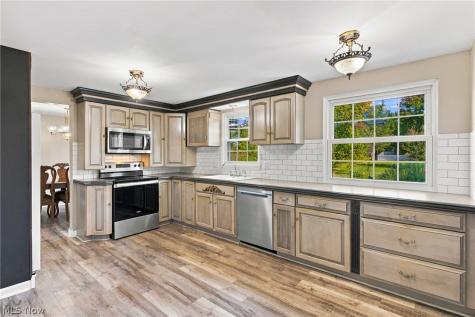1005 Deepwood Drive Macedonia OH 44056
