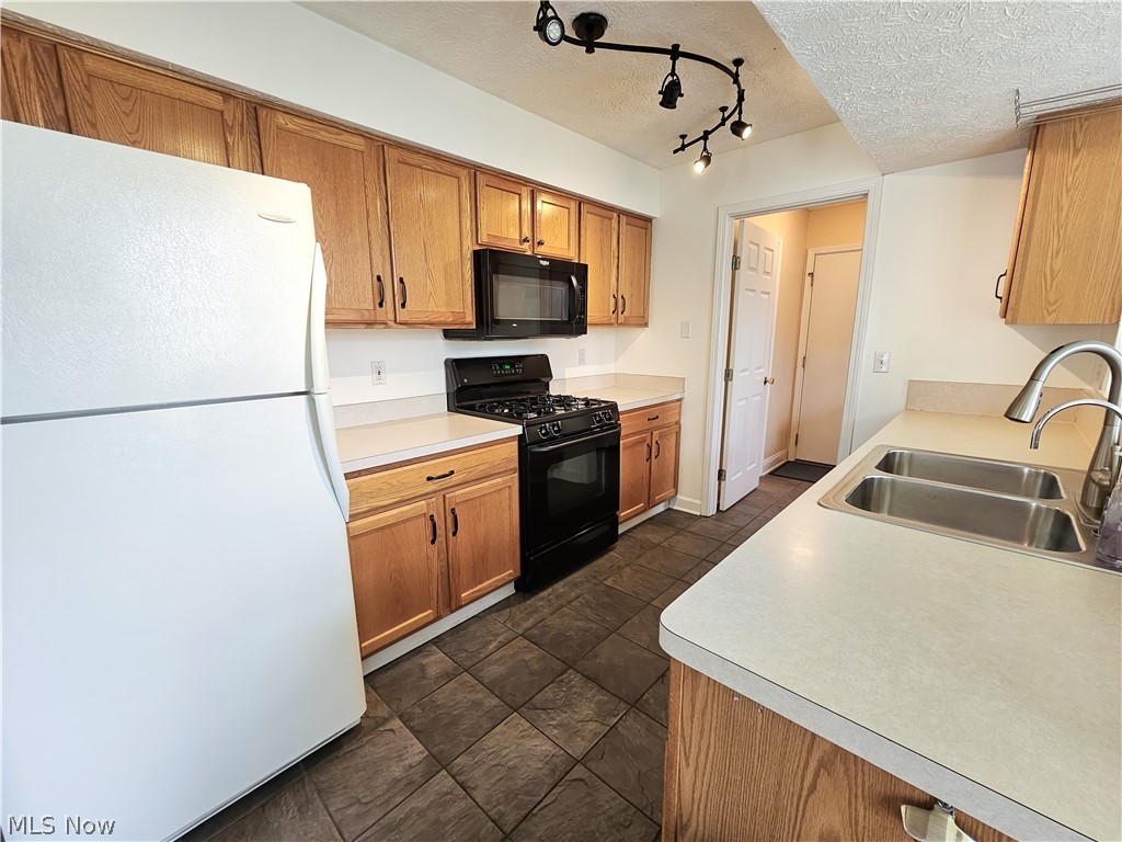 8633 Redtail Court Macedonia OH 44056