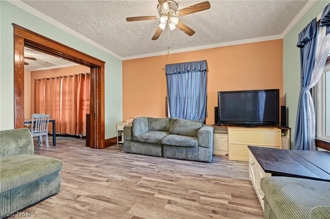 323 E Prospect Street Girard OH 44420