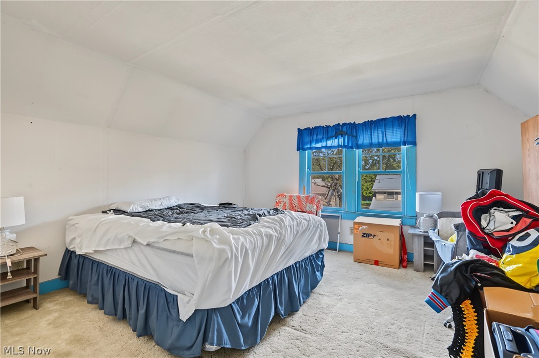 323 E Prospect Street Girard OH 44420