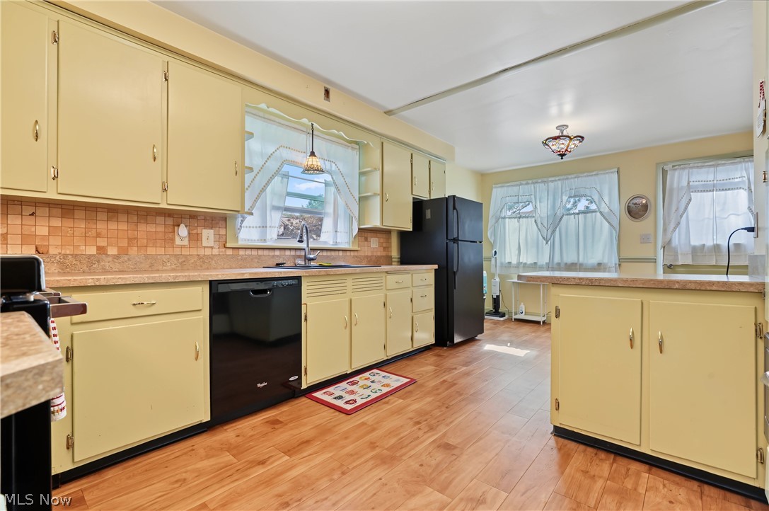 323 E Prospect Street Girard OH 44420