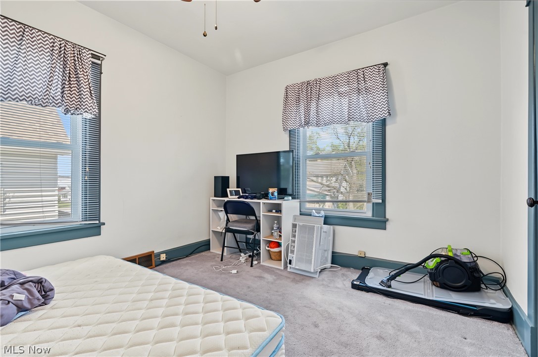 323 E Prospect Street Girard OH 44420