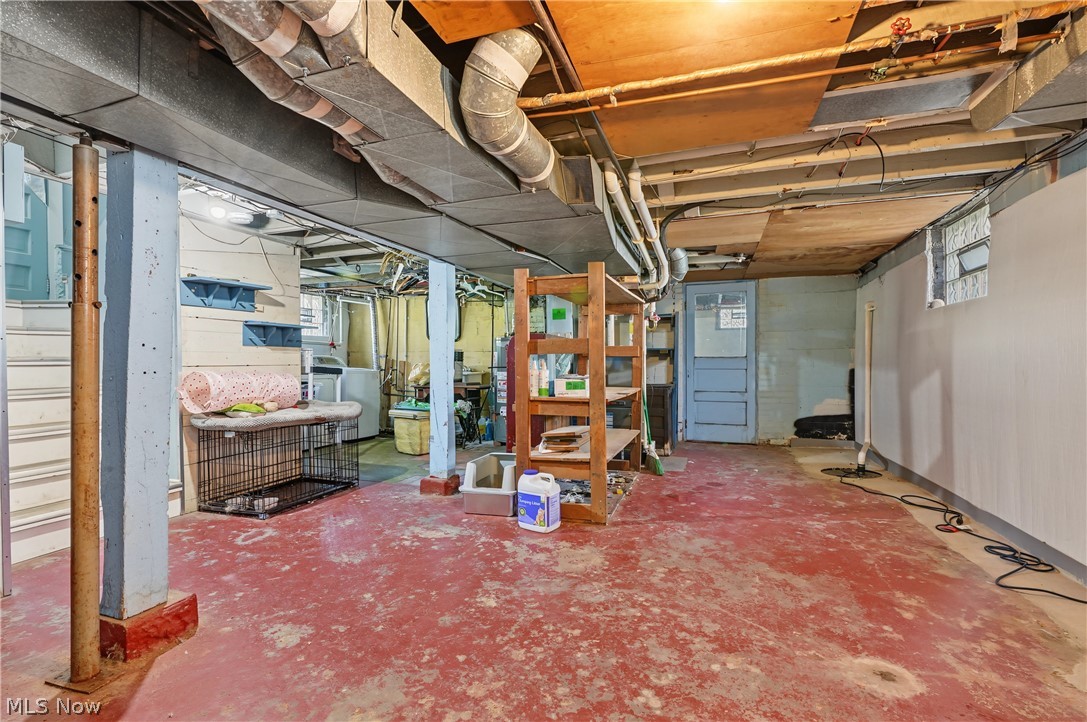 323 E Prospect Street Girard OH 44420