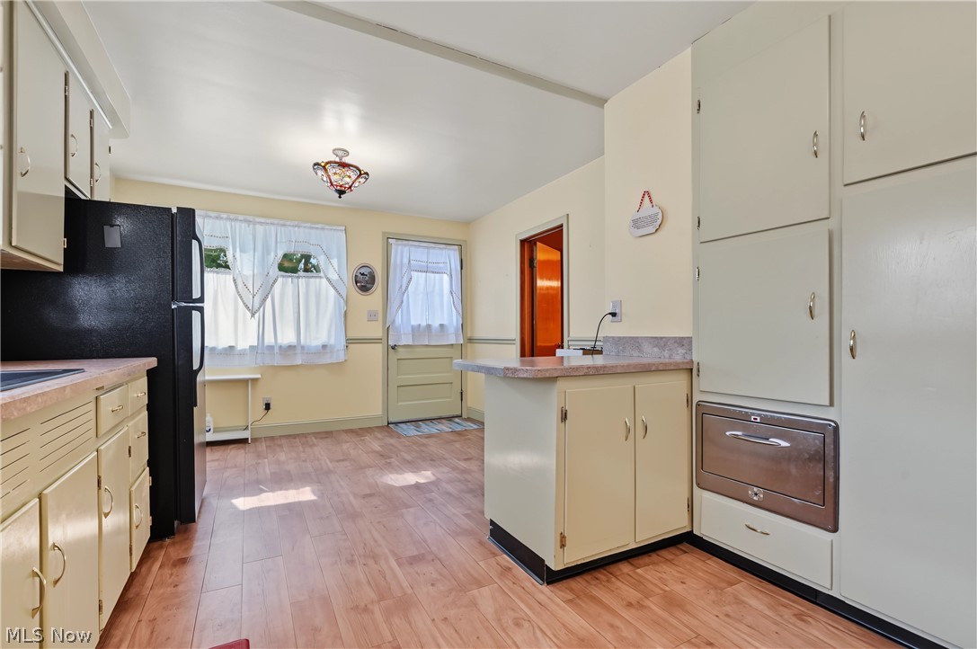323 E Prospect Street Girard OH 44420