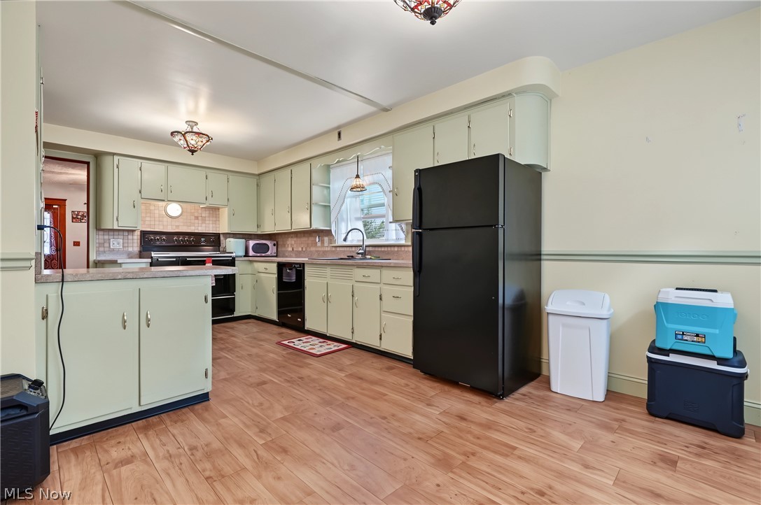323 E Prospect Street Girard OH 44420