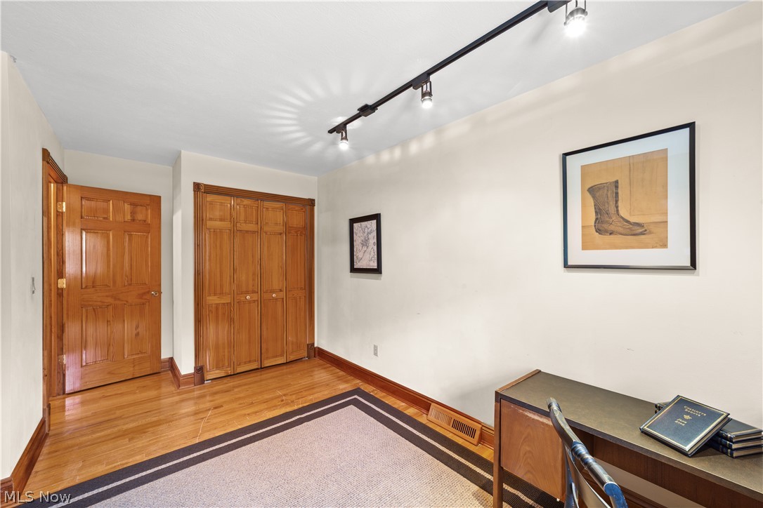 8730 Bainbridge Road Chagrin Falls OH 44023