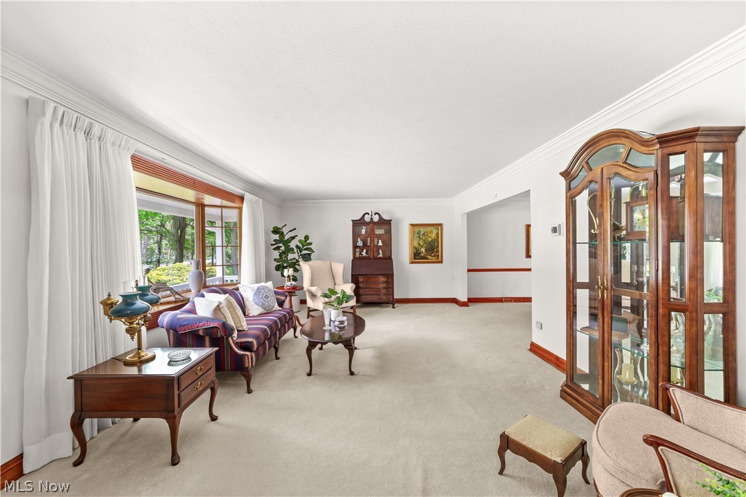 8730 Bainbridge Road Chagrin Falls OH 44023