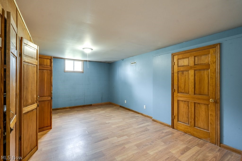 344 2nd Street SW Brewster OH 44613