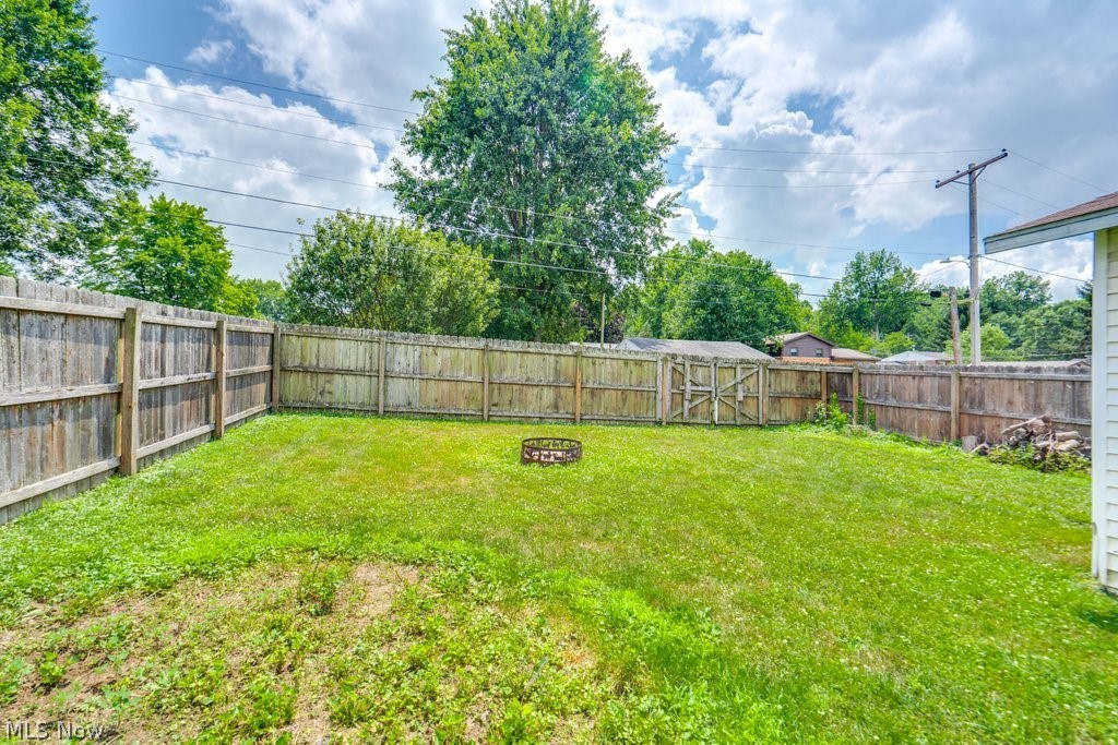 344 2nd Street SW Brewster OH 44613