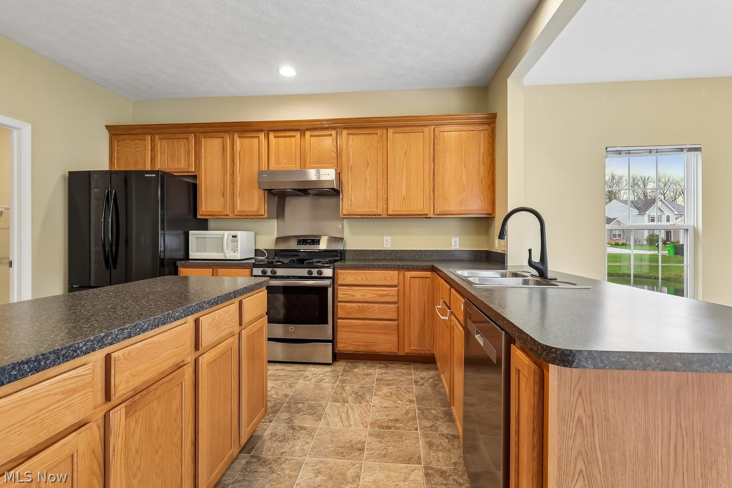 3784 Firethorn Drive Aurora OH 44202