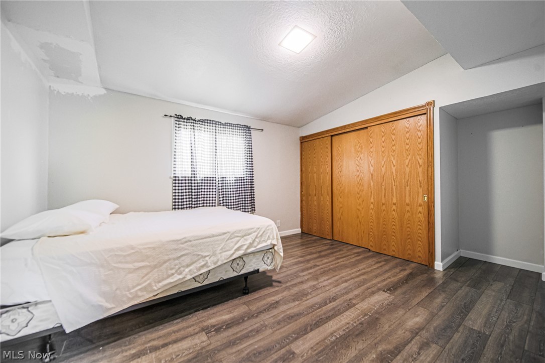 6102 Vale View Drive SW Sherrodsville OH 44675