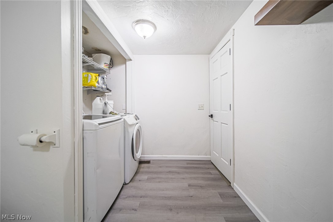 6102 Vale View Drive SW Sherrodsville OH 44675