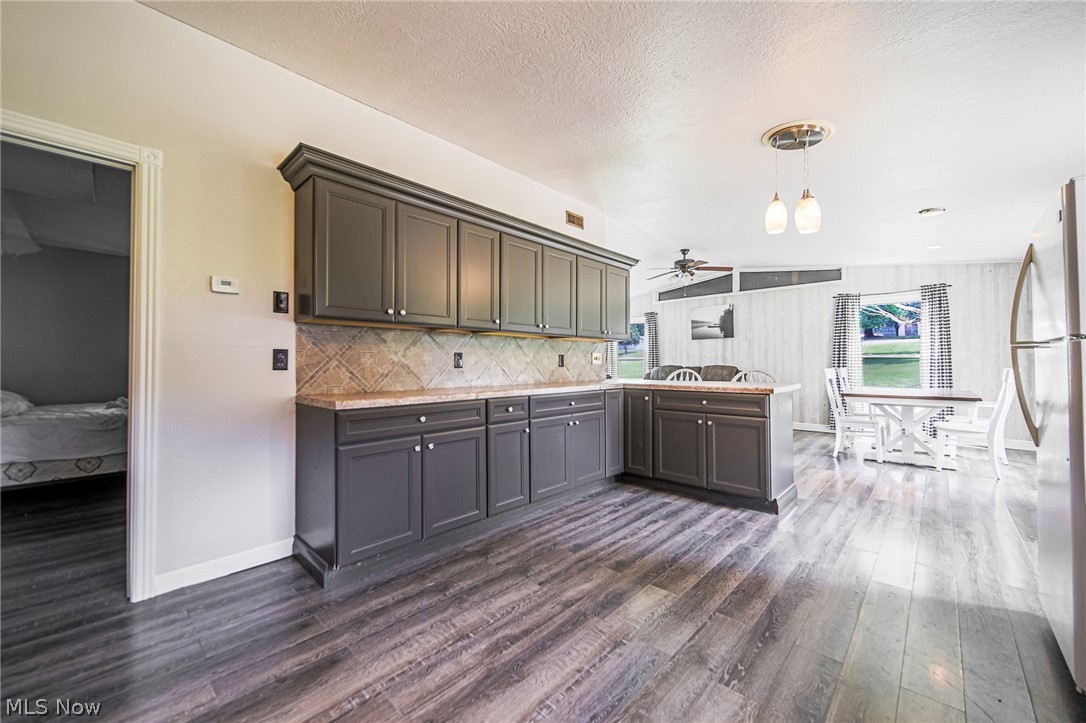 6102 Vale View Drive SW Sherrodsville OH 44675