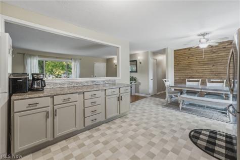 5094 Bob O Link Street NW North Canton OH 44720