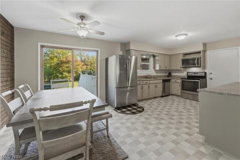 5094 Bob O Link Street NW North Canton OH 44720
