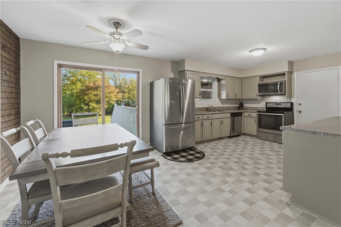 5094 Bob O Link Street NW North Canton OH 44720