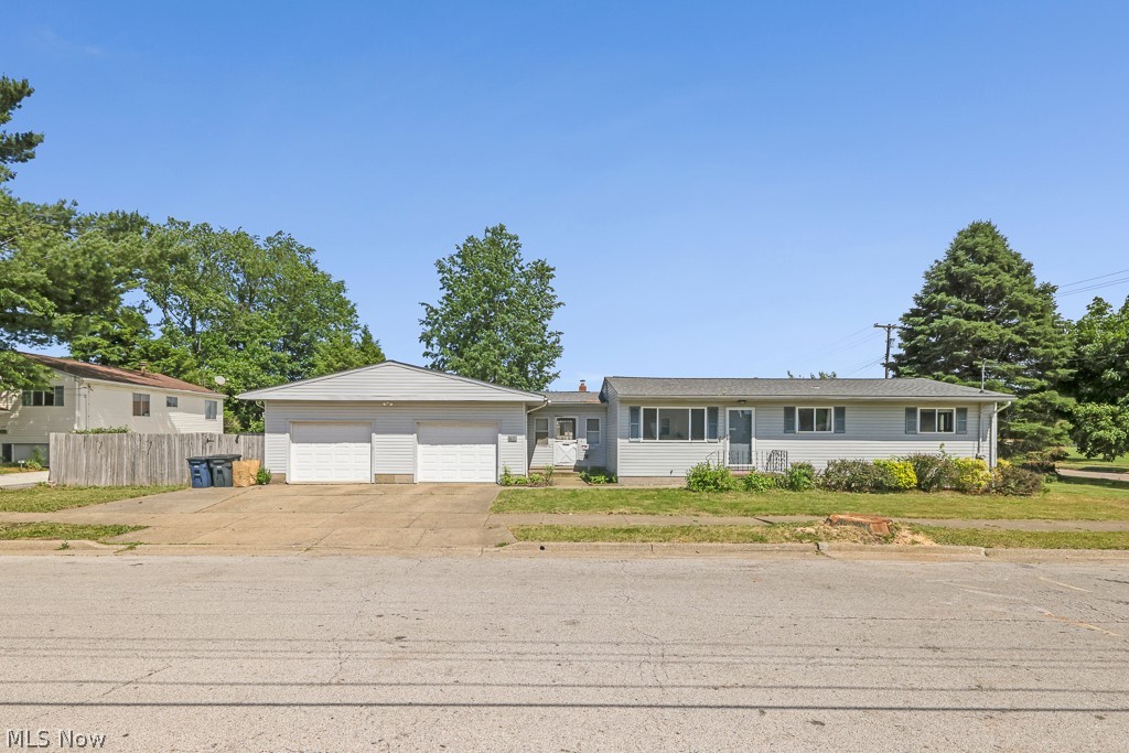 611 Herbert Road Akron OH 44312