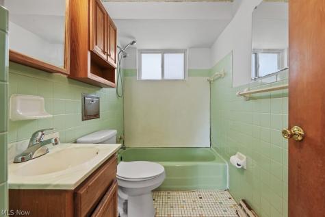 611 Herbert Road Akron OH 44312