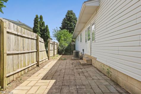 611 Herbert Road Akron OH 44312