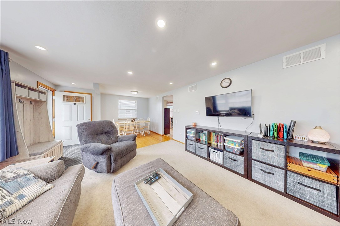 145 Pembroke Road Steubenville OH 43953