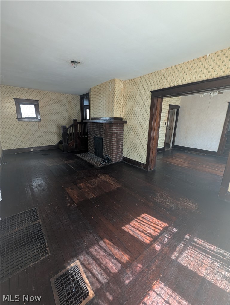 1211 Chestnut Street Coshocton OH 43812
