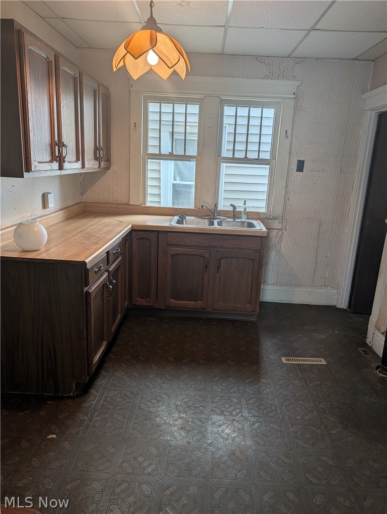 1211 Chestnut Street Coshocton OH 43812