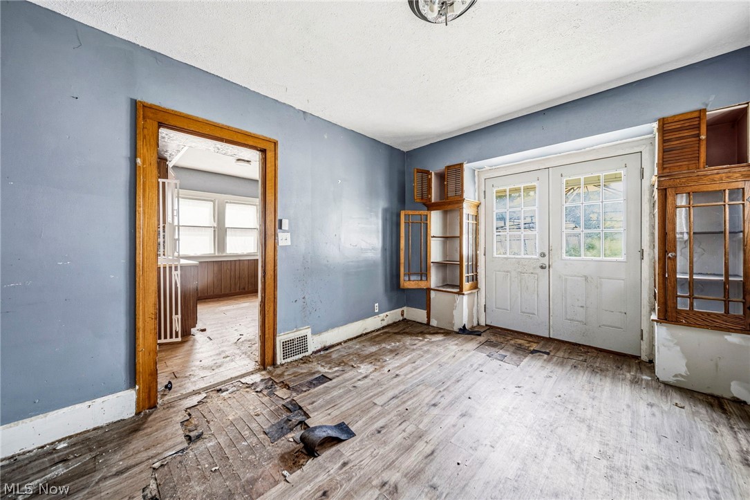 4229 Gifford Avenue Cleveland OH 44109