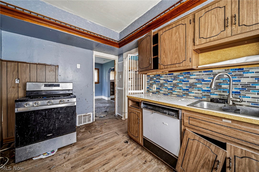 4229 Gifford Avenue Cleveland OH 44109