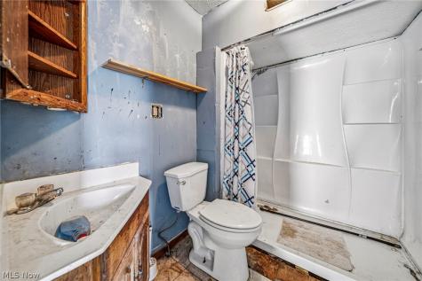 4229 Gifford Avenue Cleveland OH 44109