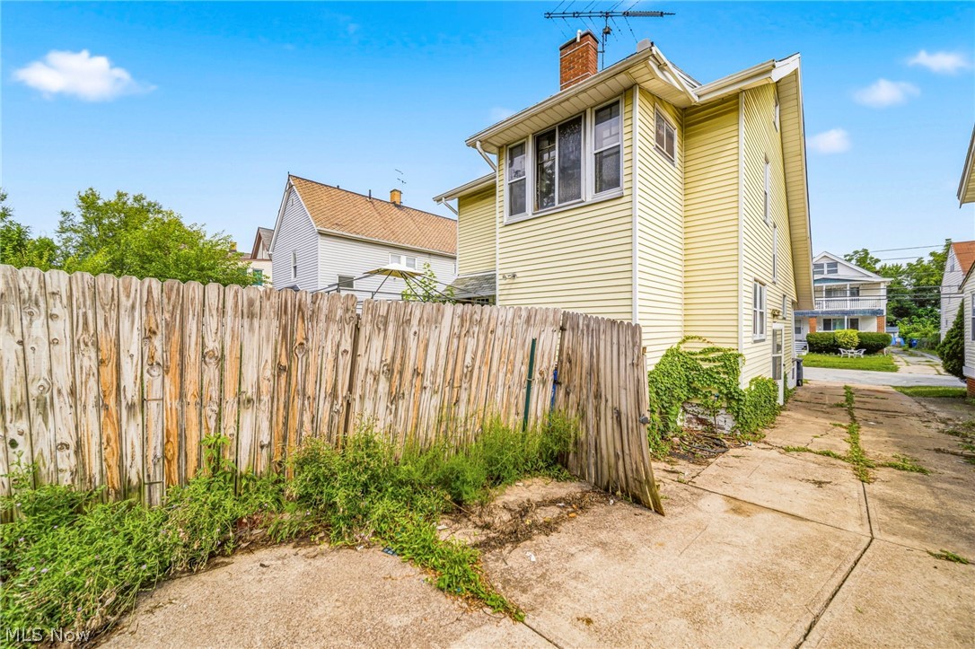 4229 Gifford Avenue Cleveland OH 44109