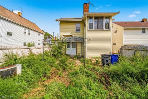 4229 Gifford Avenue Cleveland OH 44109