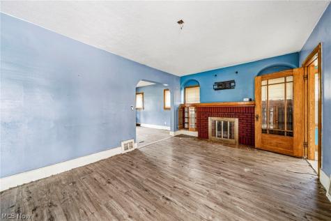 4229 Gifford Avenue Cleveland OH 44109