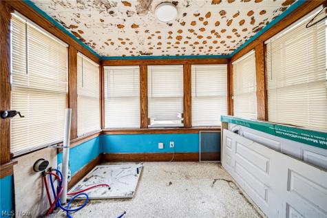 4229 Gifford Avenue Cleveland OH 44109