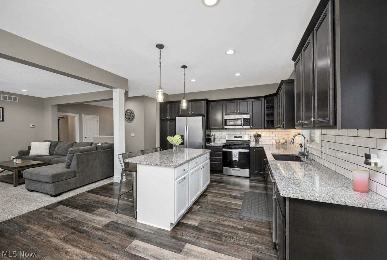 38 W Maple Drive Seville OH 44273