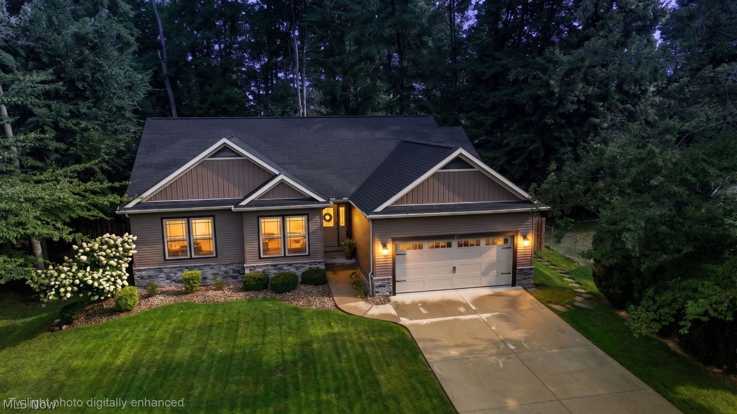 38 W Maple Drive Seville OH 44273