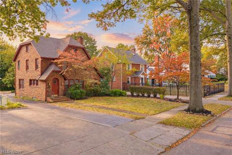 415 Greenwood Avenue Akron OH 44320