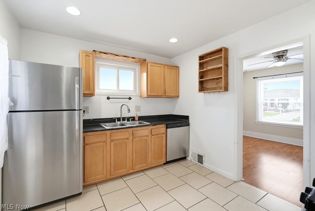 4214 Longwood Avenue Parma OH 44134