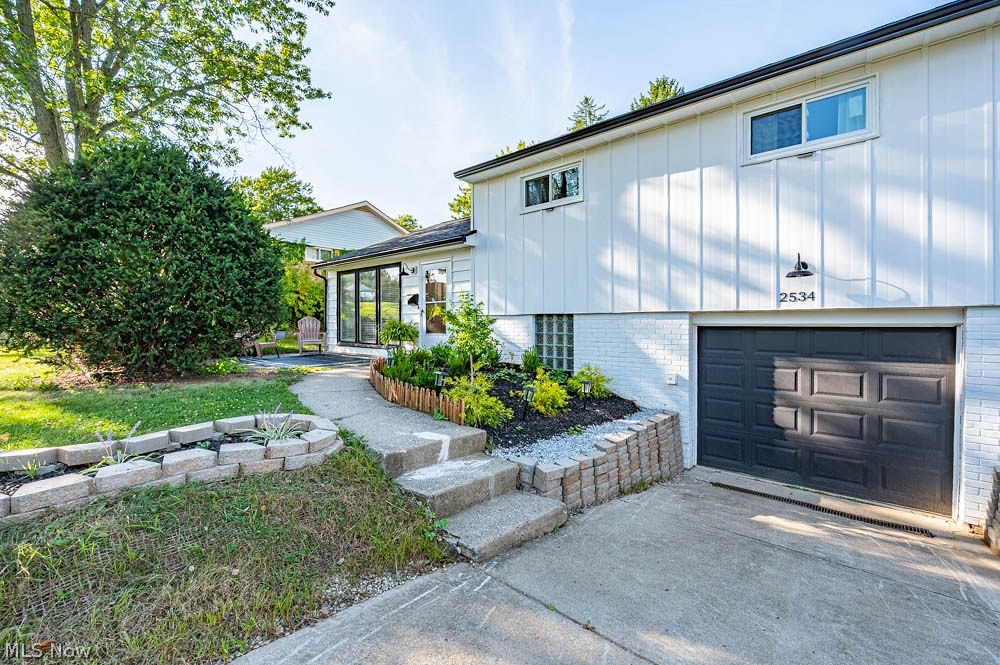 2534 Sierra Drive Youngstown OH 44511