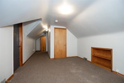 4925 E 93rd Street Garfield Heights OH 44125