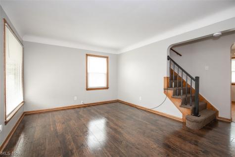 4925 E 93rd Street Garfield Heights OH 44125
