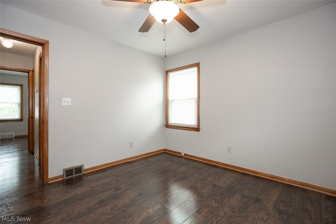 4925 E 93rd Street Garfield Heights OH 44125