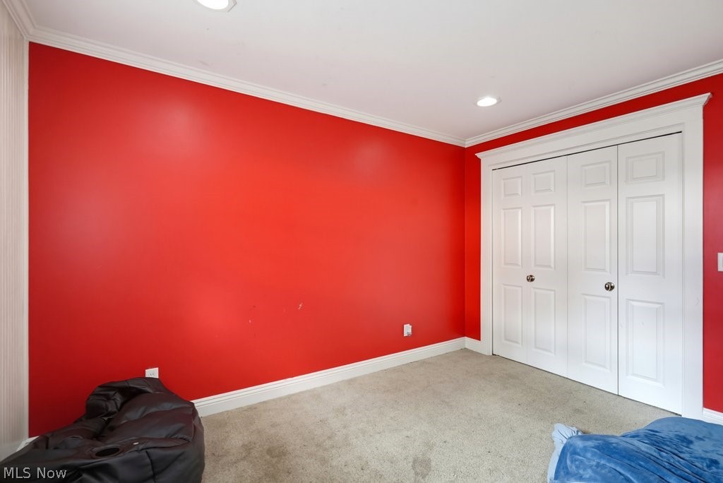 2018 Roberts Lane NE Warren OH 44483