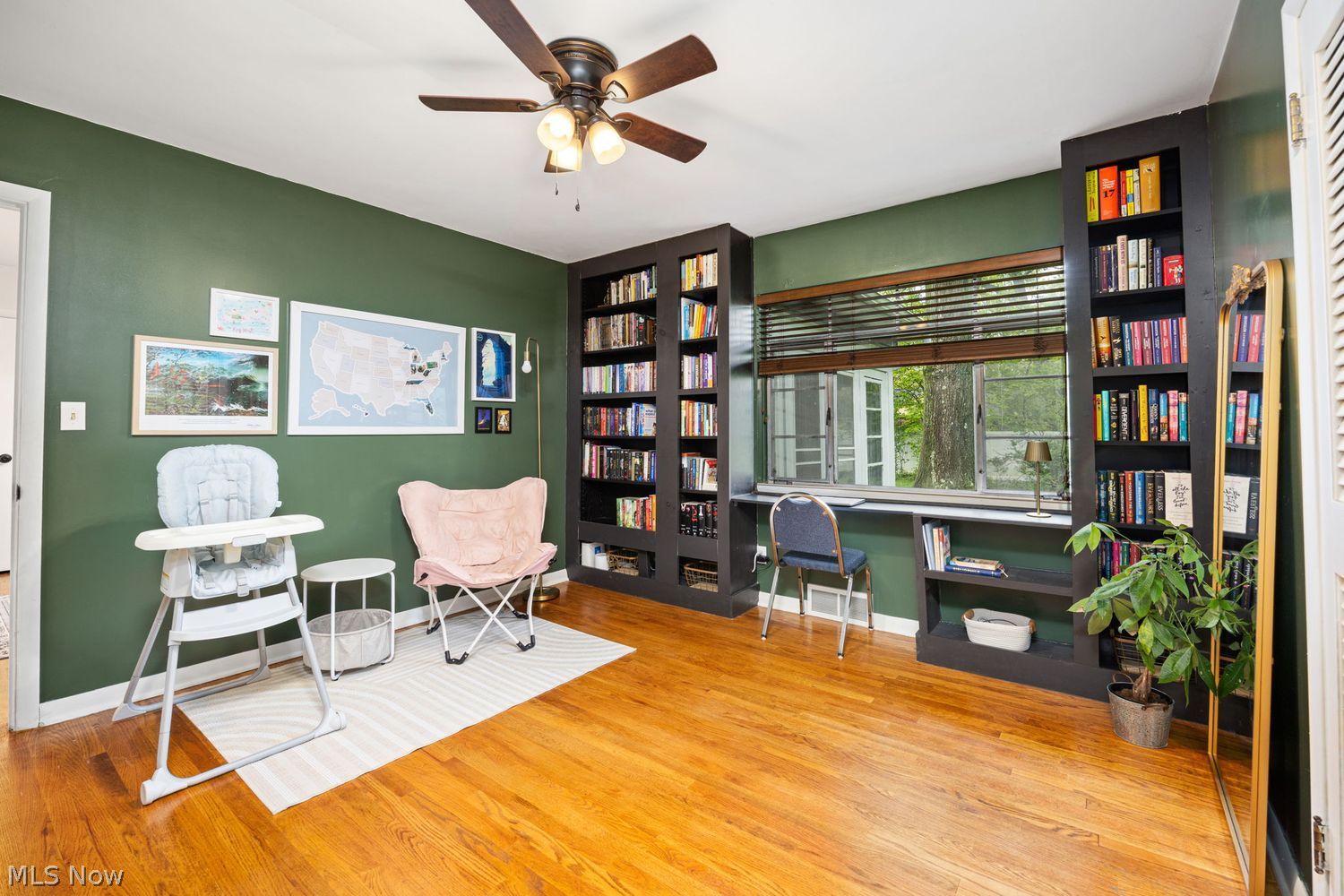 2476 Thurmont Road Akron OH 44313