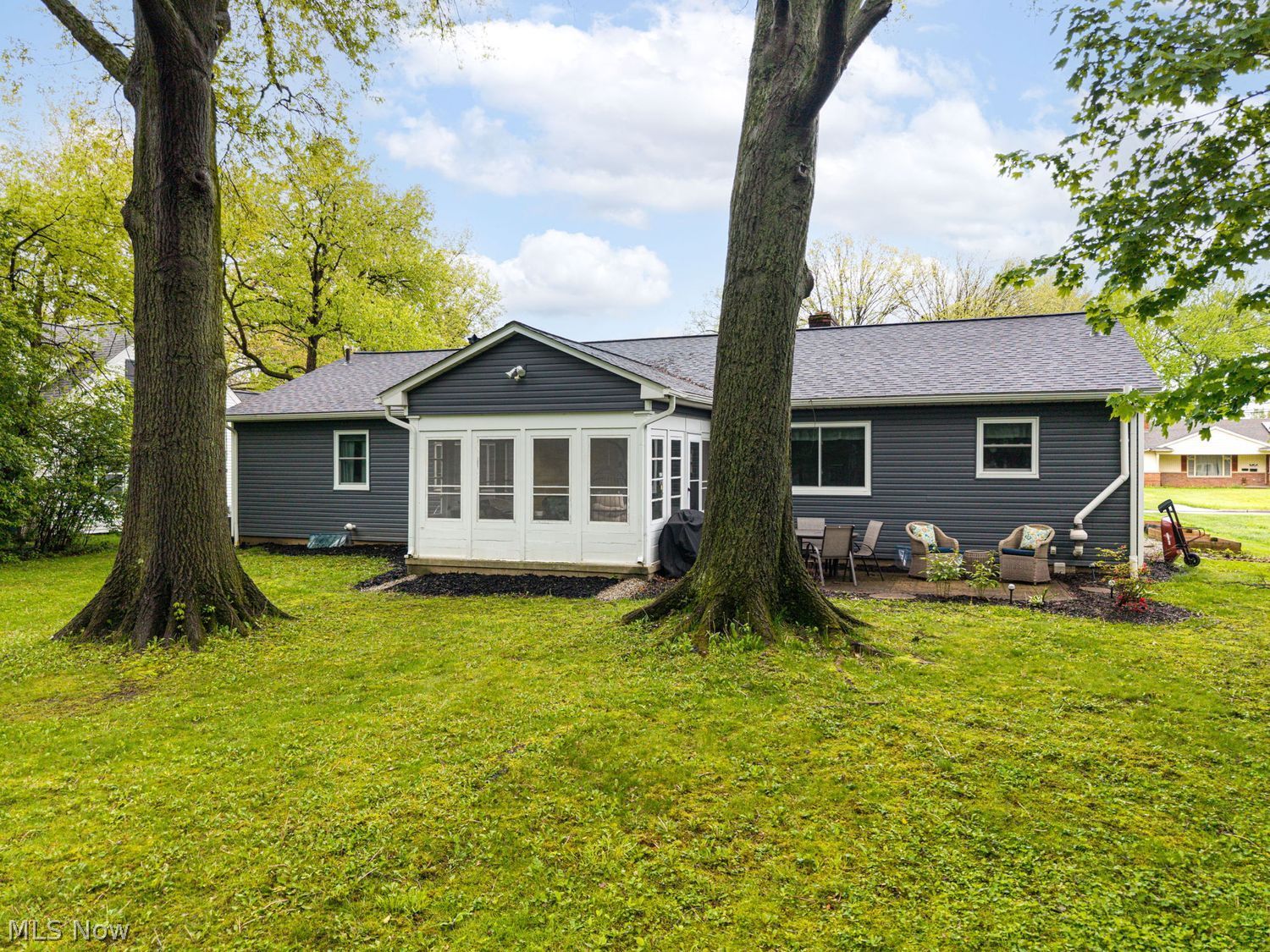 2476 Thurmont Road Akron OH 44313