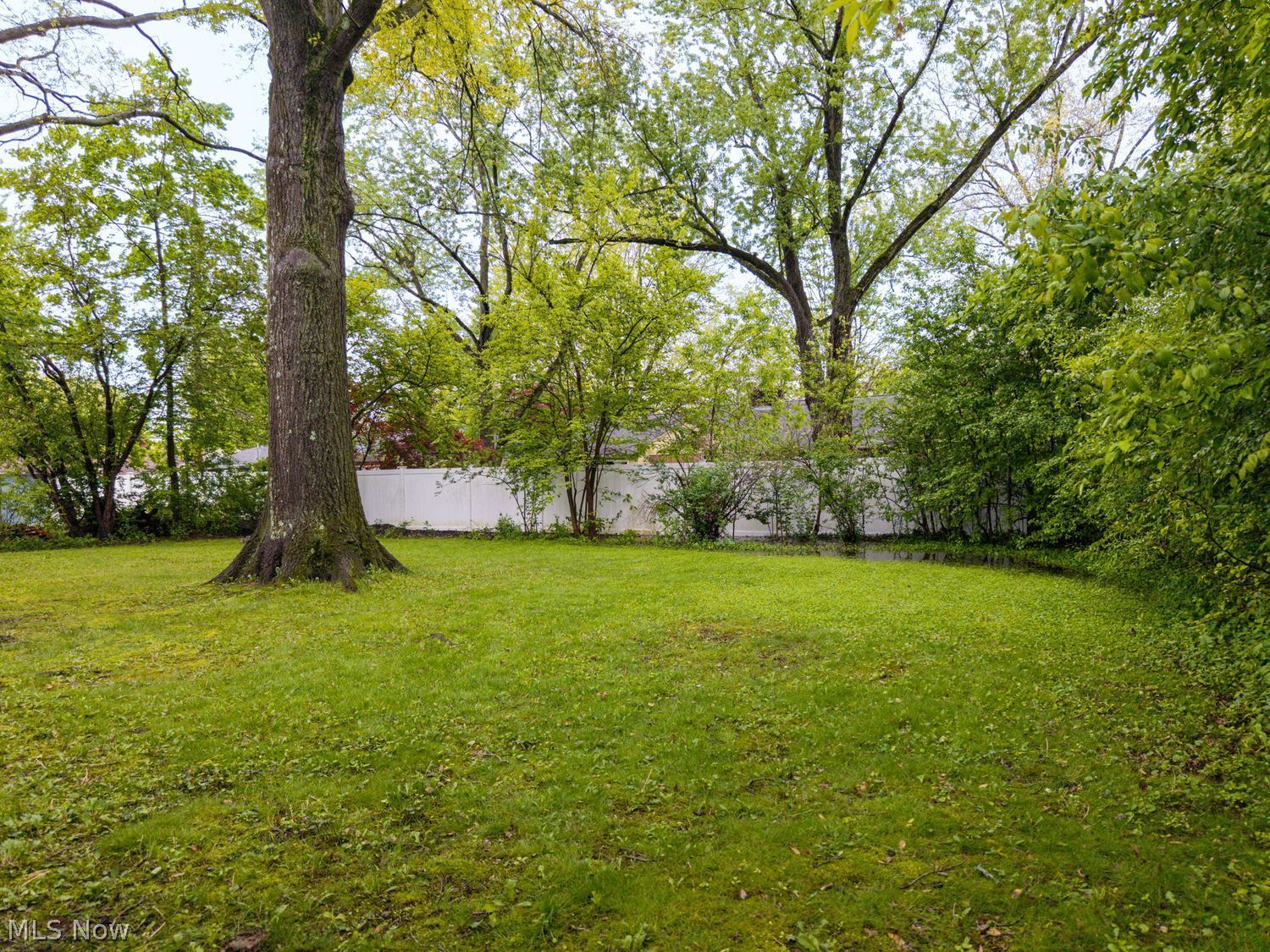 2476 Thurmont Road Akron OH 44313