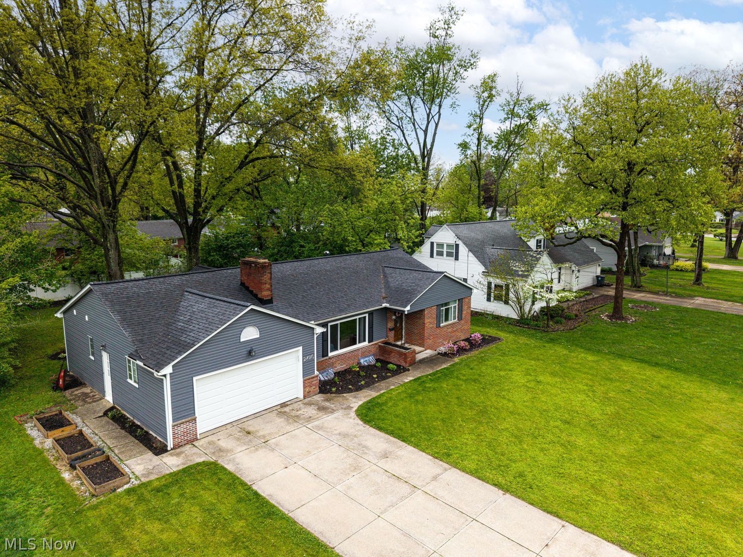 2476 Thurmont Road Akron OH 44313