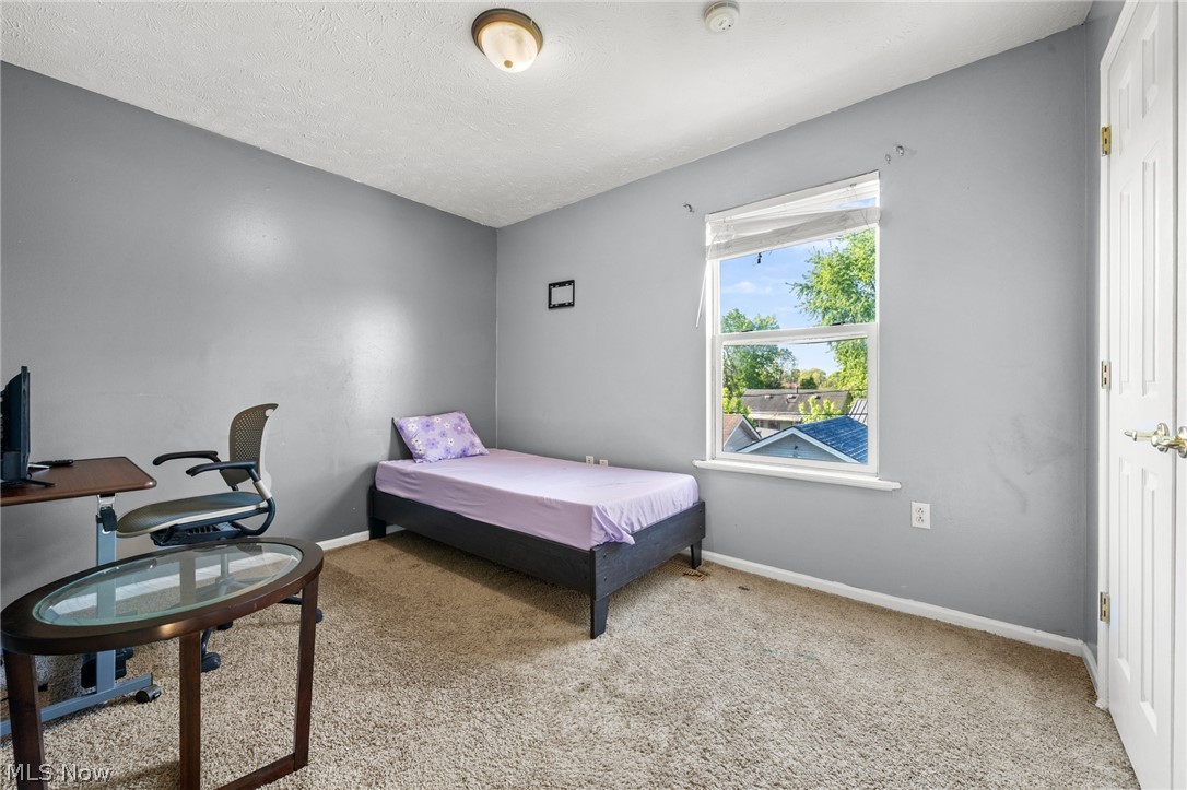 12505 Grimsby Avenue Cleveland OH 44135