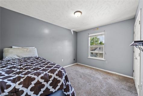 12505 Grimsby Avenue Cleveland OH 44135