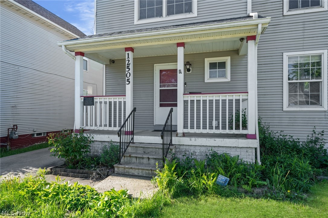 12505 Grimsby Avenue Cleveland OH 44135